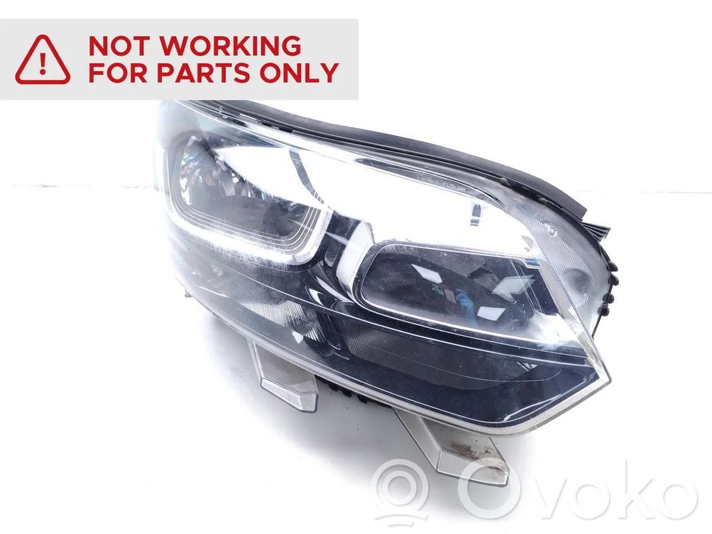 Opel Vivaro Headlight/headlamp 