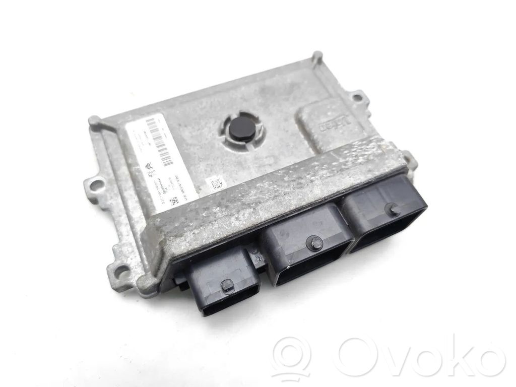 Peugeot 208 I Engine control unit/module 