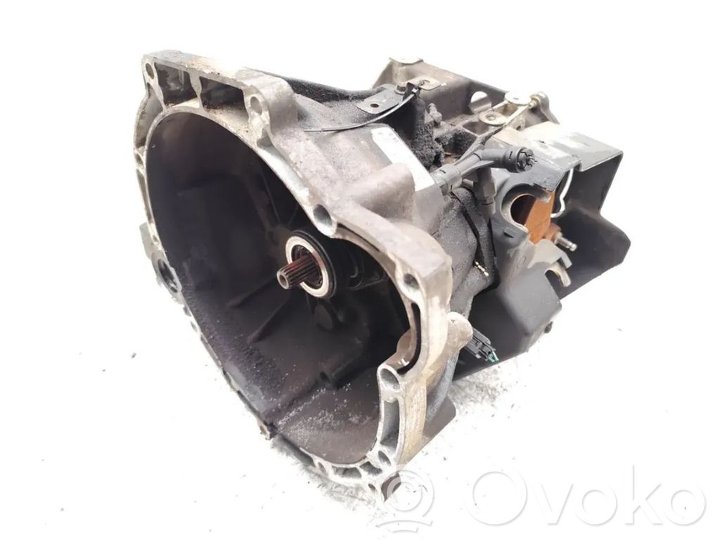 Manual 5 speed gearbox
