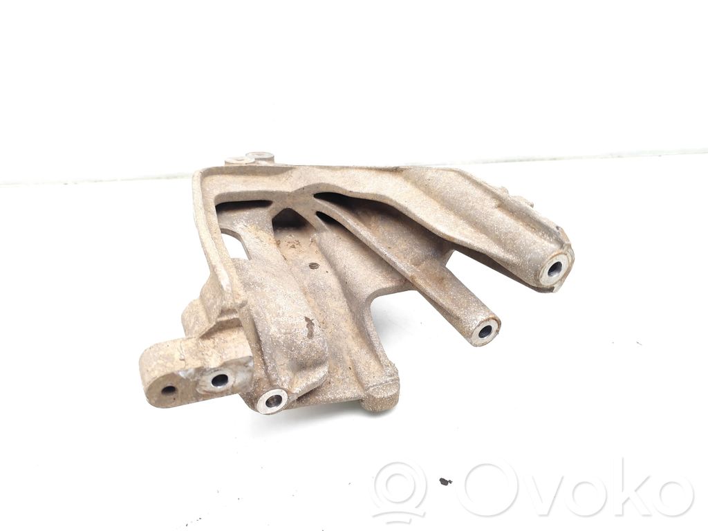 Volkswagen Crafter Gearbox mounting bracket 