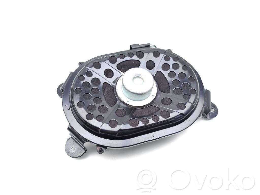 Subwoofer   HY3218808AB,18056WG