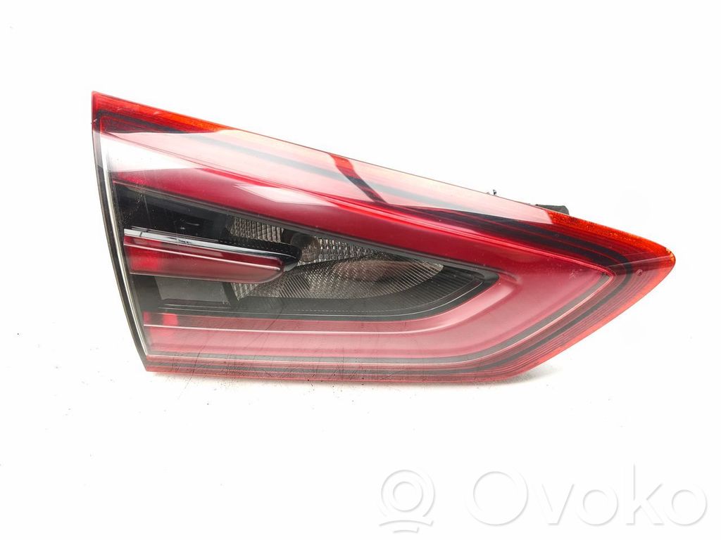 Ford Mondeo MK V Lampă spate în capacul portbagajului 