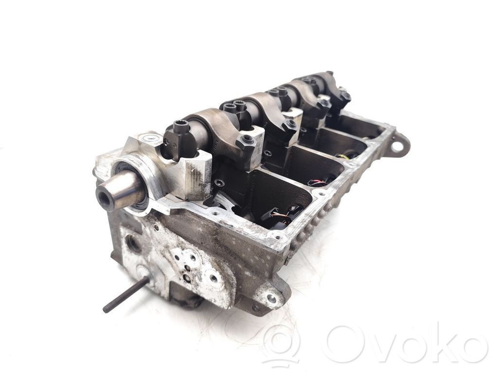 Culata del motor   038103373R