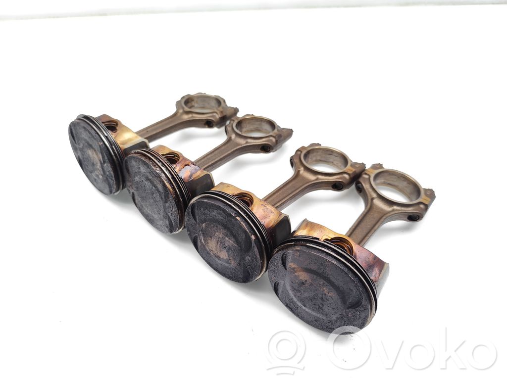 Opel Vectra C Piston cu bielă 