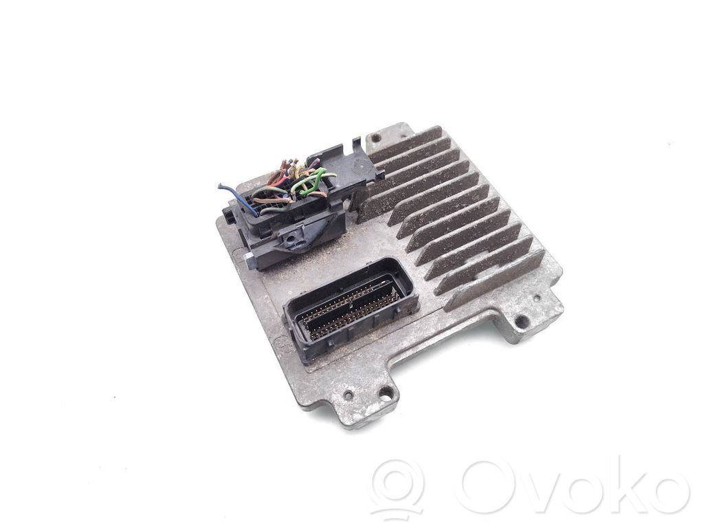 Moottorin ohjainlaite/moduuli   55590539