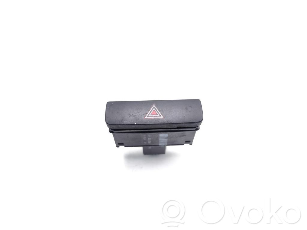Volkswagen PASSAT CC Comutator lumini pericol 
