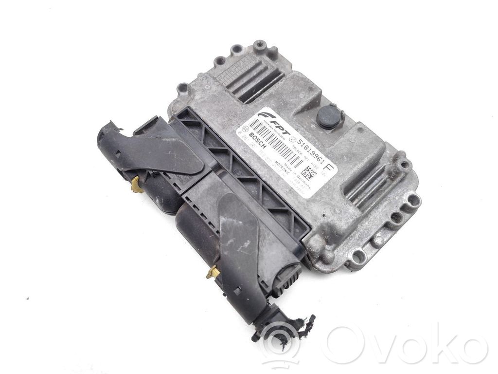 Fiat 500 Unidad de control/módulo del motor 