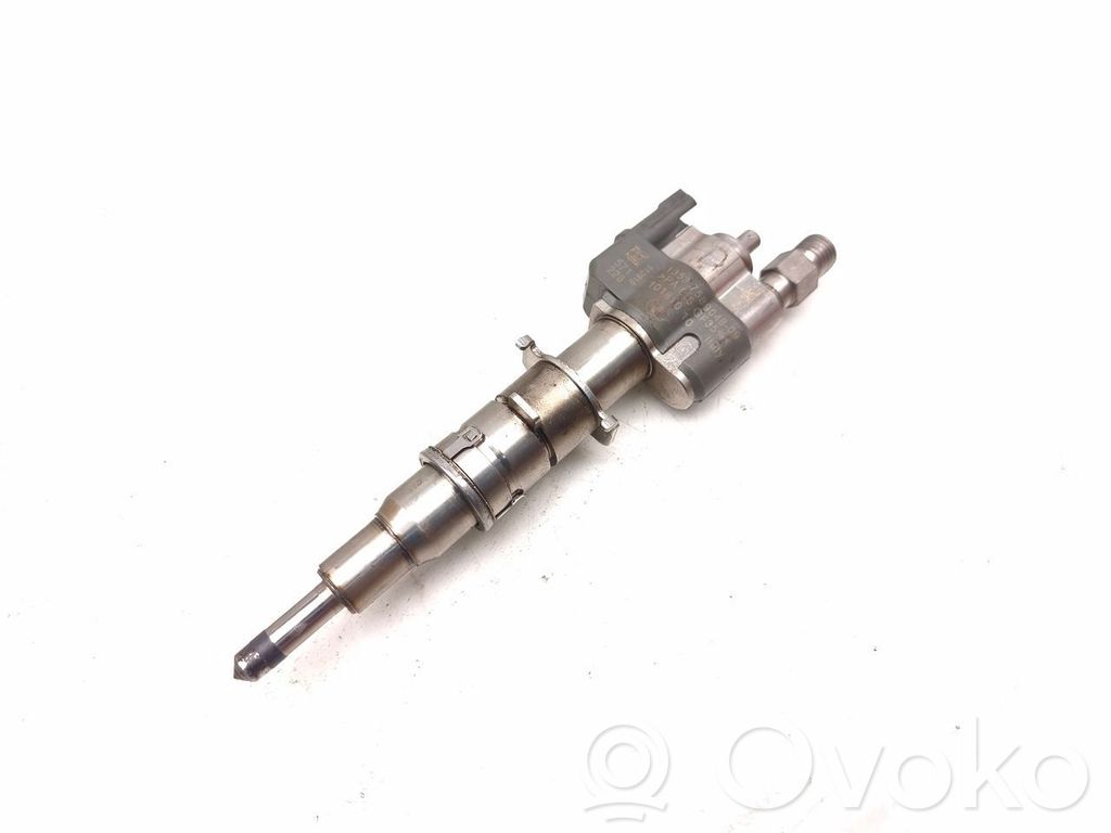 Injector combustibil   7589048,758904809