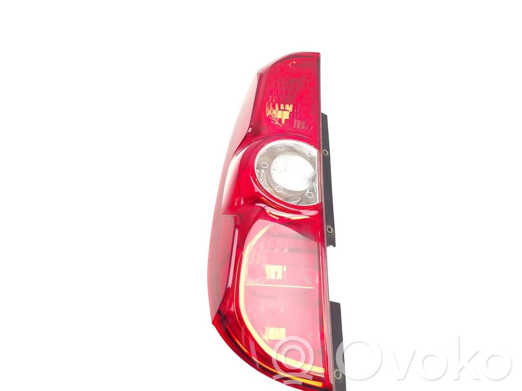 Opel Combo D Lampa tylna 