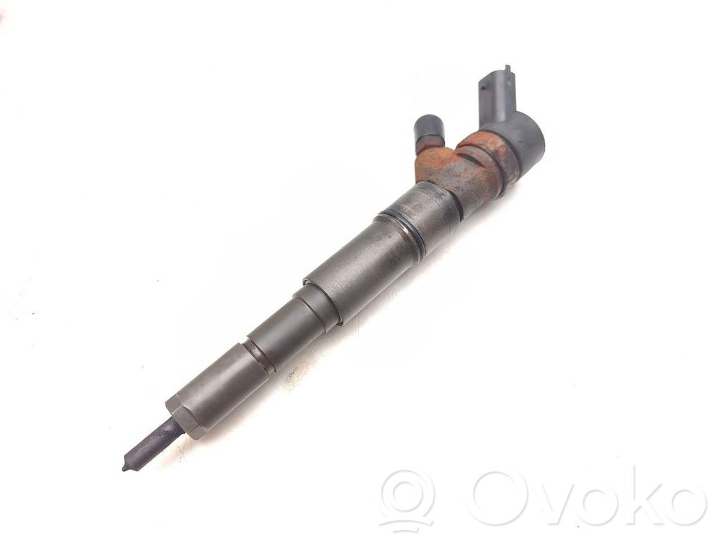 Injecteur de carburant   7789573,0445110130