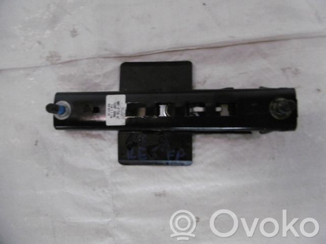 Ford Focus Sicherheitsgurt-Einstellschiene 
