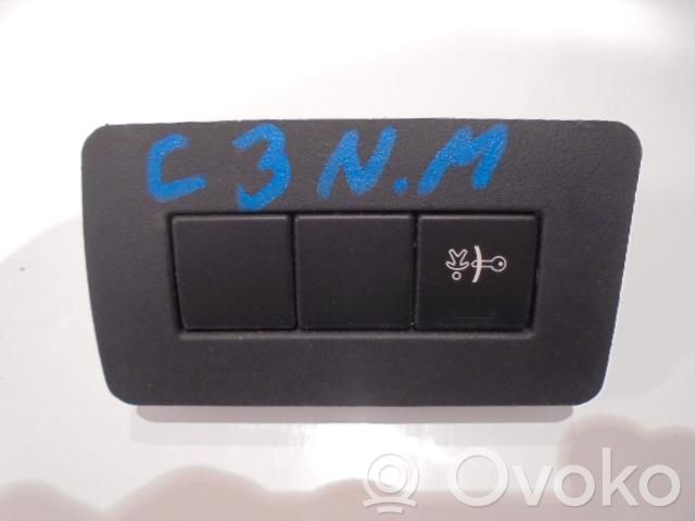 Citroen C3 Botón interruptor de bloqueo de puertas 