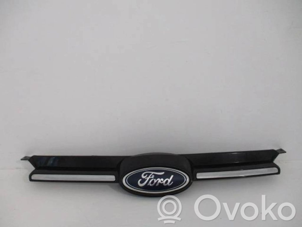 Ford Focus Rejilla superior del radiador del parachoques delantero 