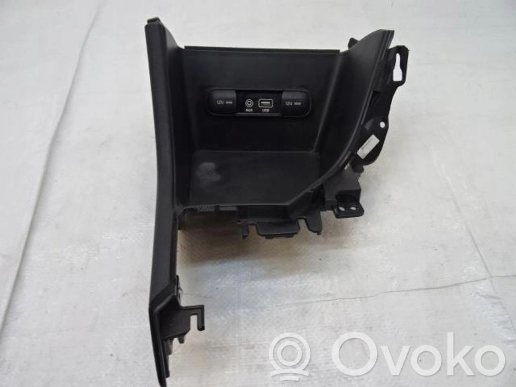 KIA Sportage Enchufe conector entrada auxiliar 