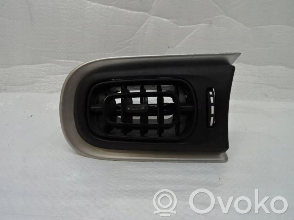Citroen C3 Garniture, panneau de grille d'aération latérale 