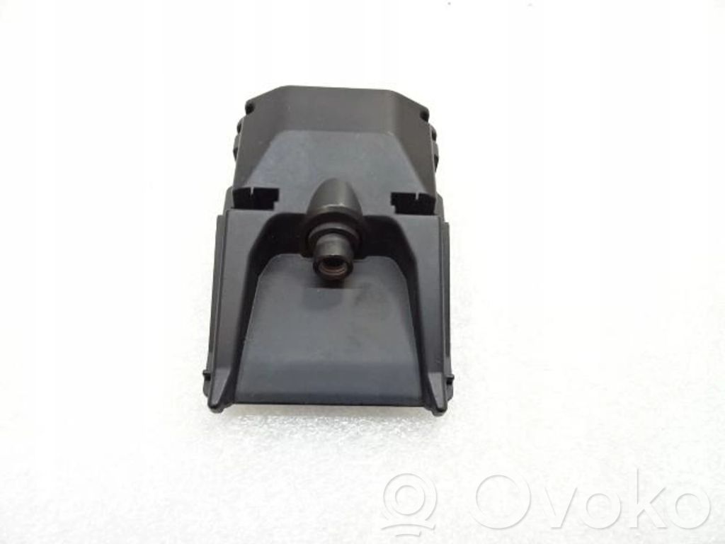Peugeot 5008 II Frontkamera Windschutzscheibe Frontscheibe 