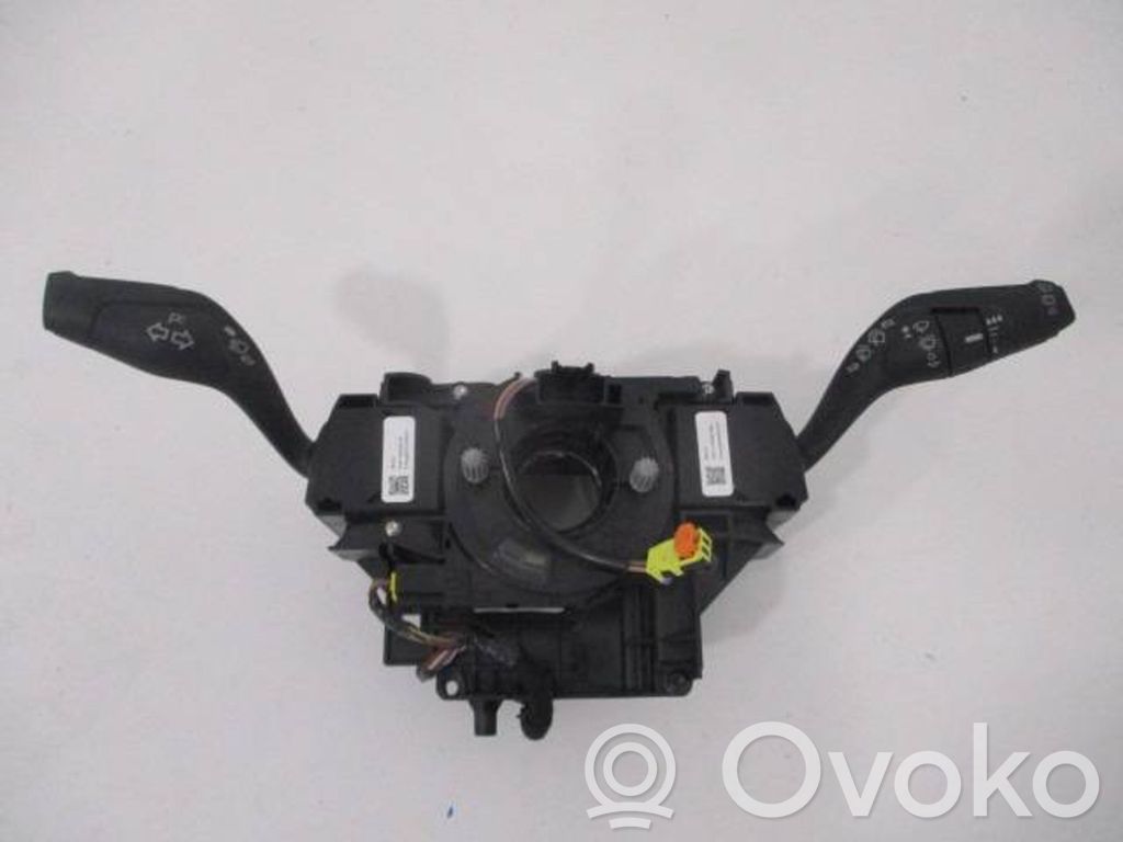 Ford Focus Interruptor/palanca de limpiador de luz de giro 