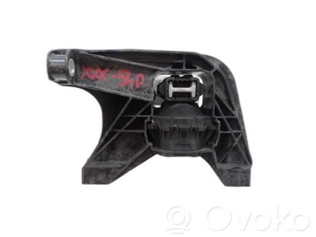 Engine mount bracket   EB2PT