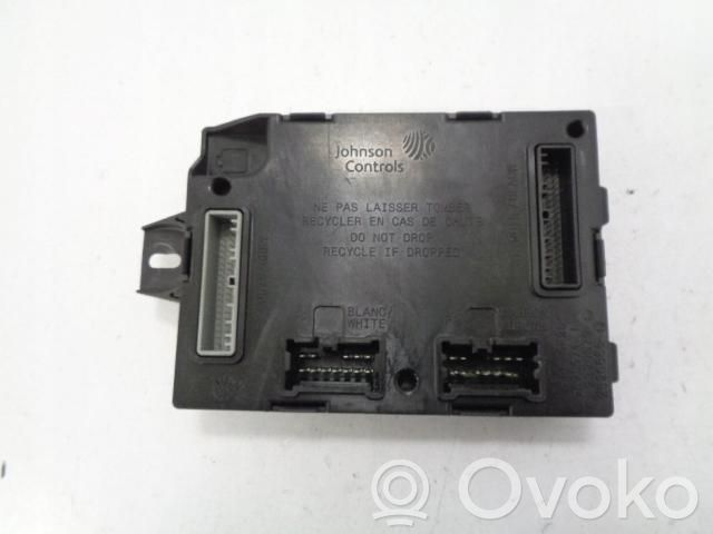 Renault Clio I Comfort/convenience module 