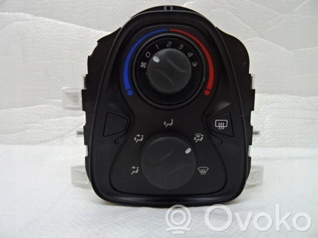Toyota Aygo AB40 Climate control unit 