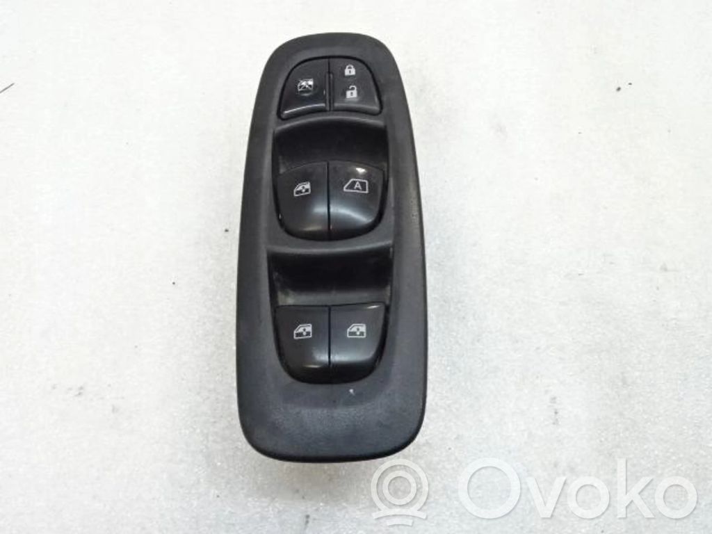 Interruptor de la ventanilla de ventilación   254012351R