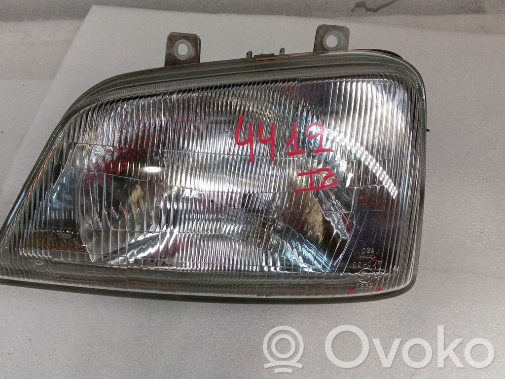 Headlight/headlamp   9389