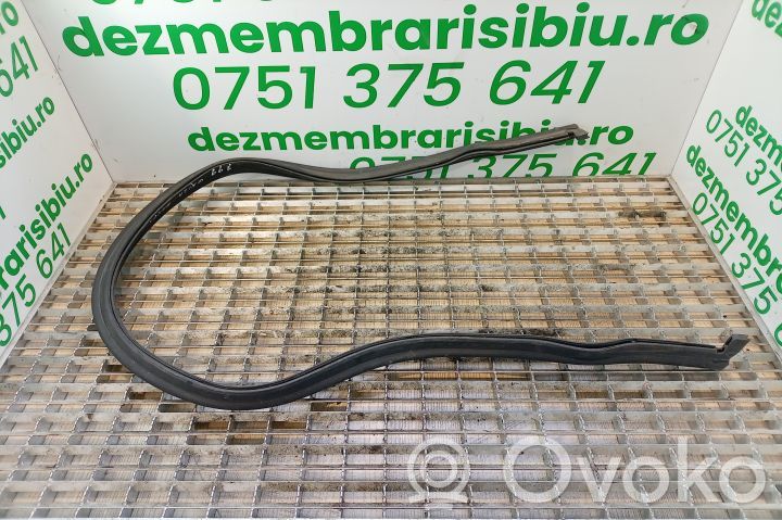 Engine compartment rubber   7148848