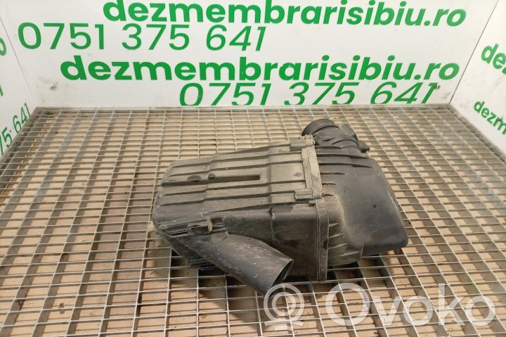 Air filter box