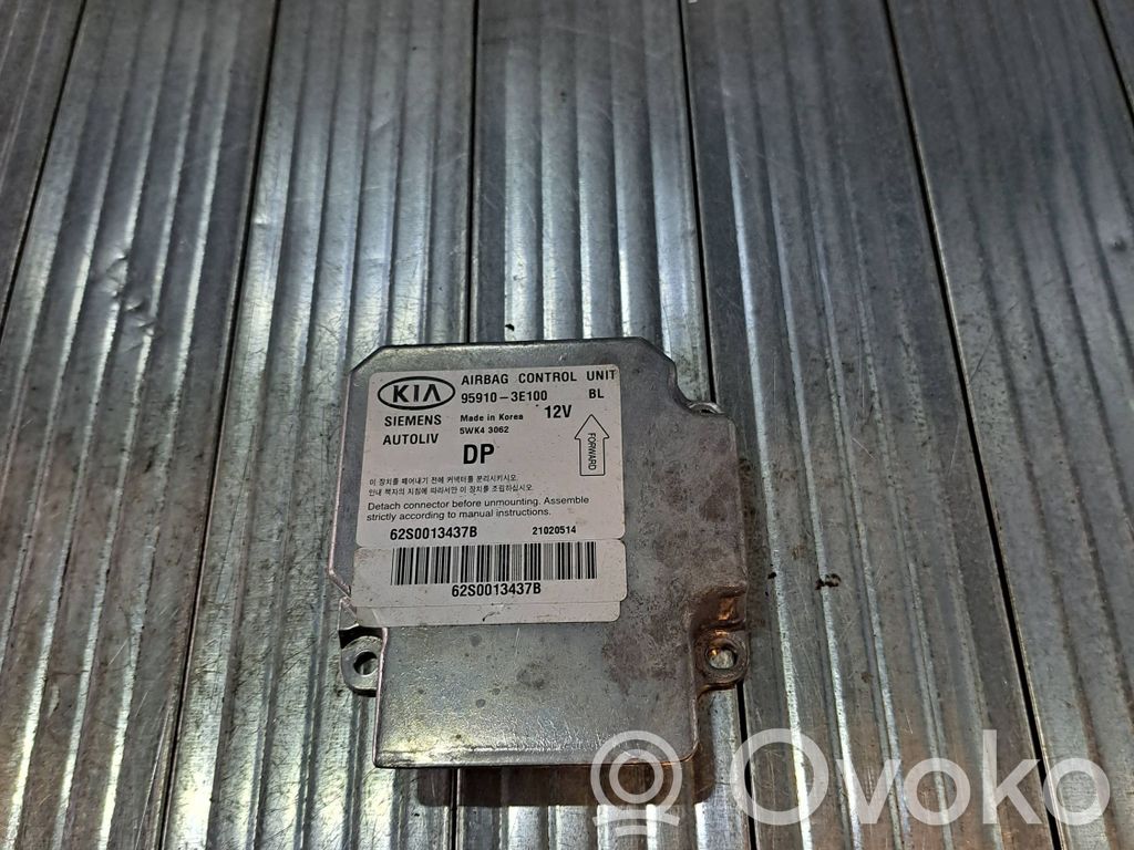KIA Sorento Airbag control unit/module 