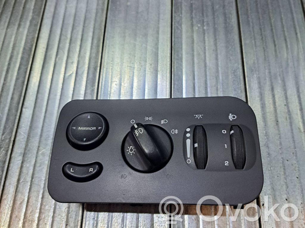 Chrysler Voyager Light switch 