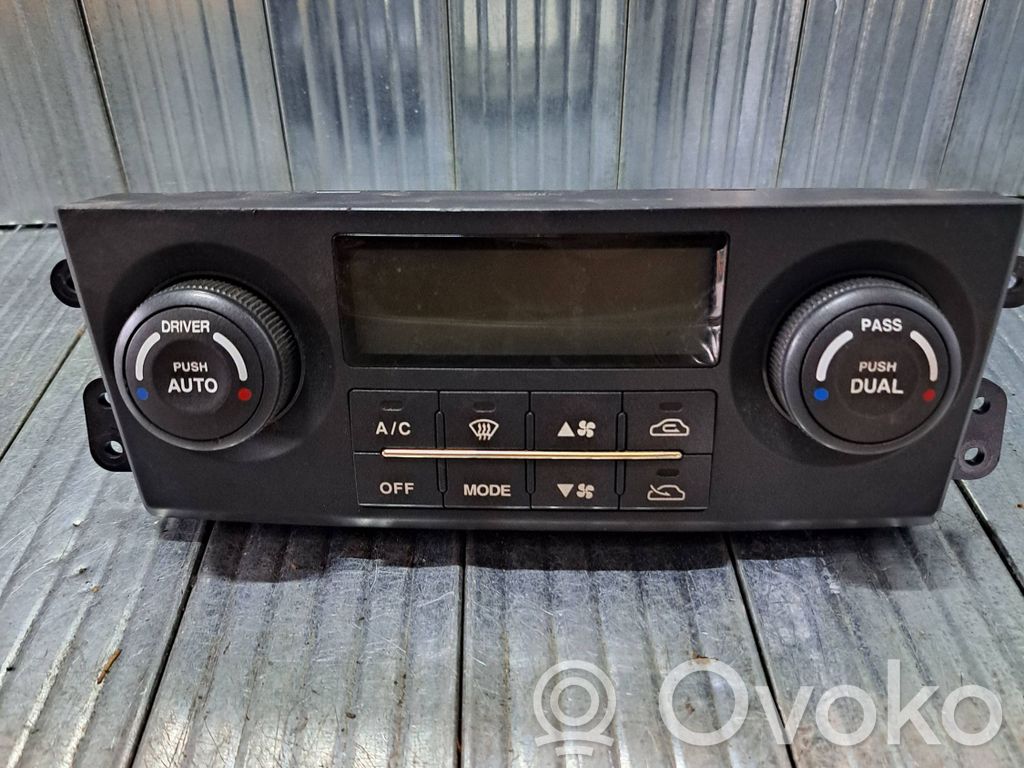 KIA Sorento Climate control unit 