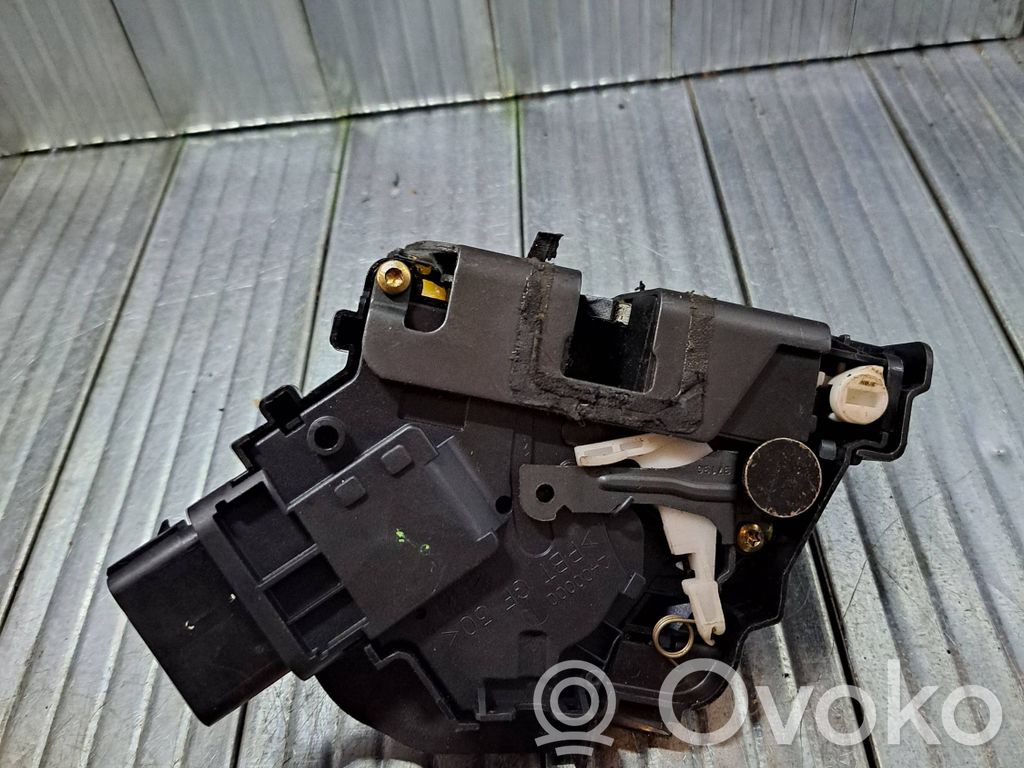 Ford Focus C-MAX Aizmugurē slēdzene 