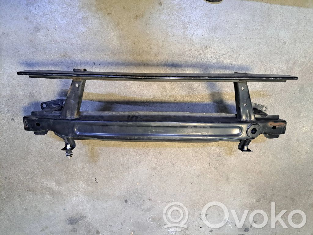 Seat Exeo (3R) Priekšpusē bampera sija / balka 