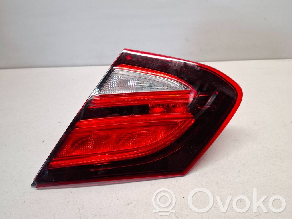 Mercedes-Benz C W205 Lampa tylna 