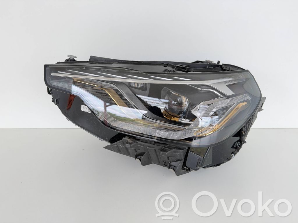 BMW 2 G42 Scheinwerfer 