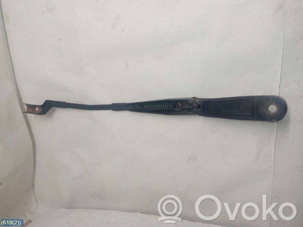 Front wiper blade arm   F00851F046