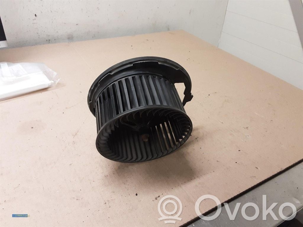 Volkswagen PASSAT B6 Wentylator nawiewu / Dmuchawa 