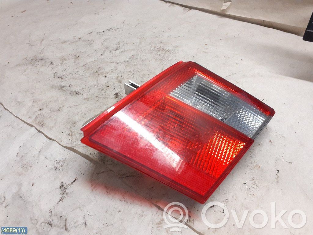 Tailgate rear/tail lights   5404652,5142229,5142229
