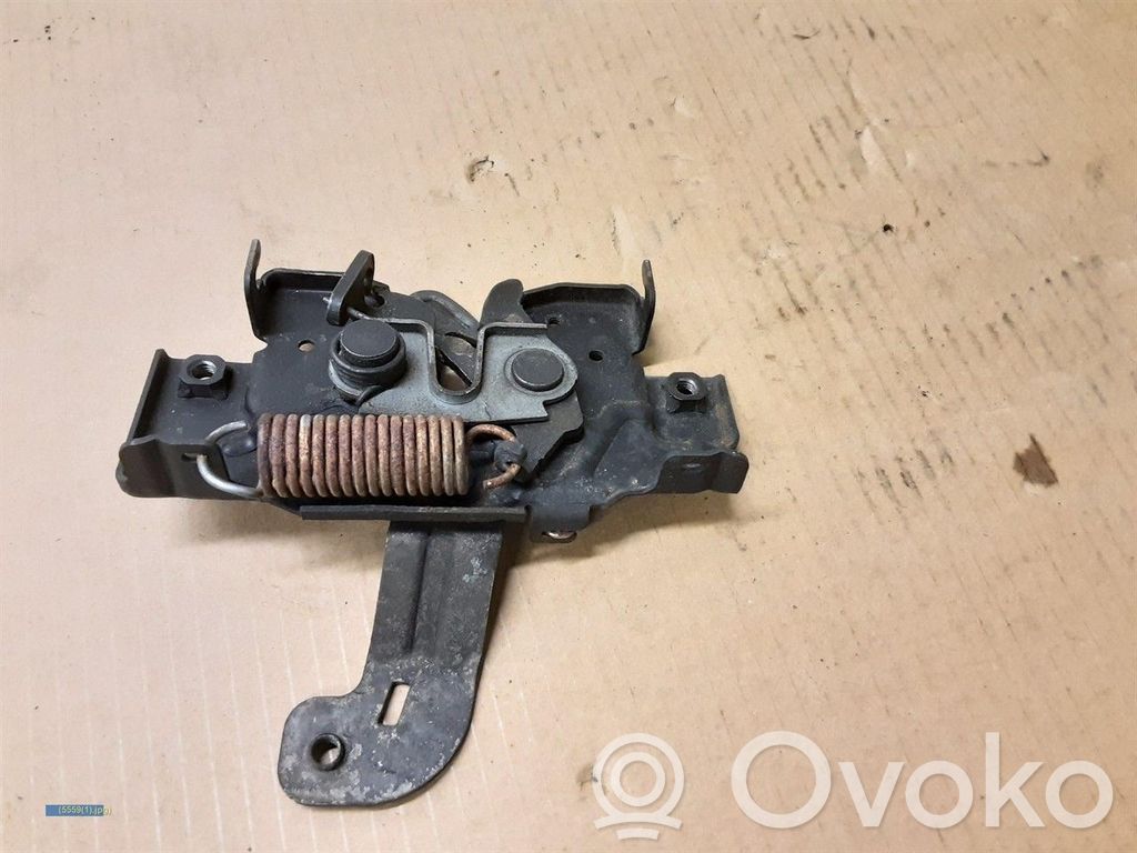 Engine bonnet/hood lock/catch
