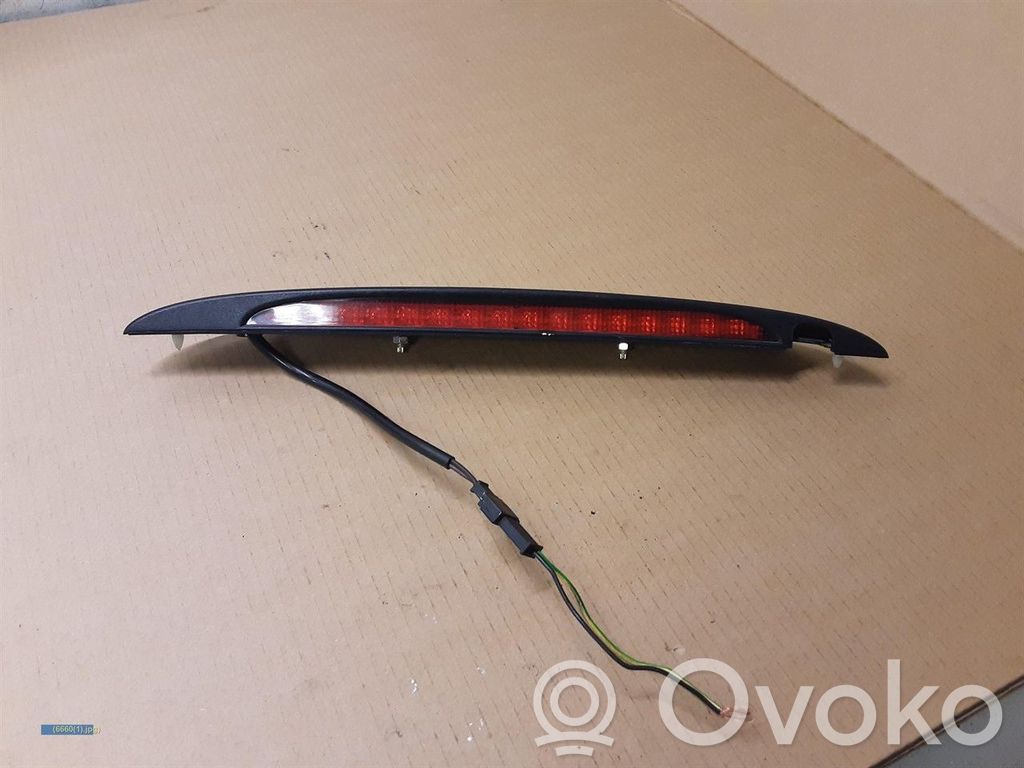 Saab 9-3 Ver1 Kolmas/lisäjarruvalo 