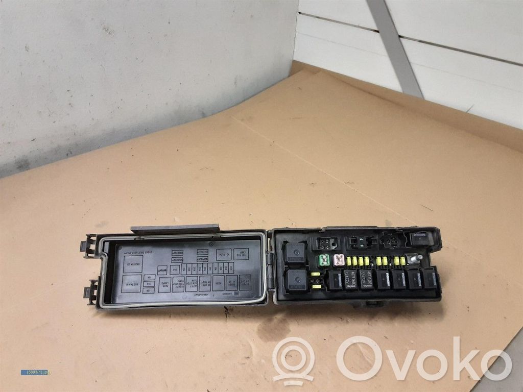 Fuse module   04692097AC,04692097AC