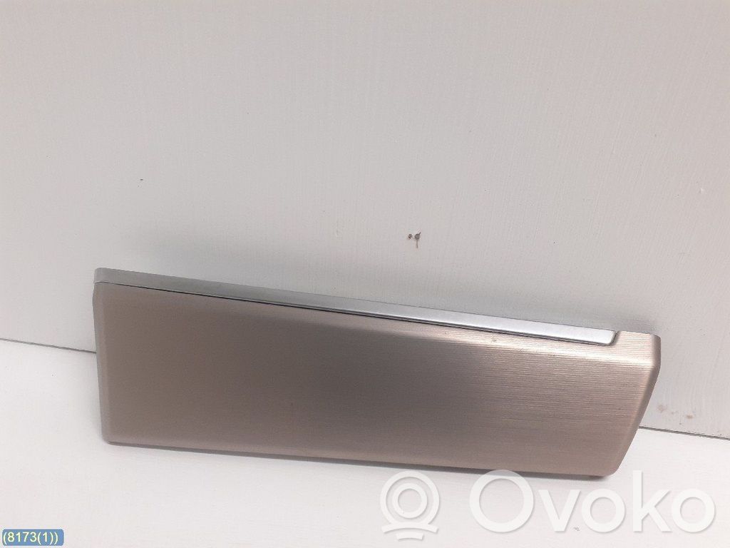 Volkswagen PASSAT B8 Rivestimento del vano portaoggetti del cruscotto 