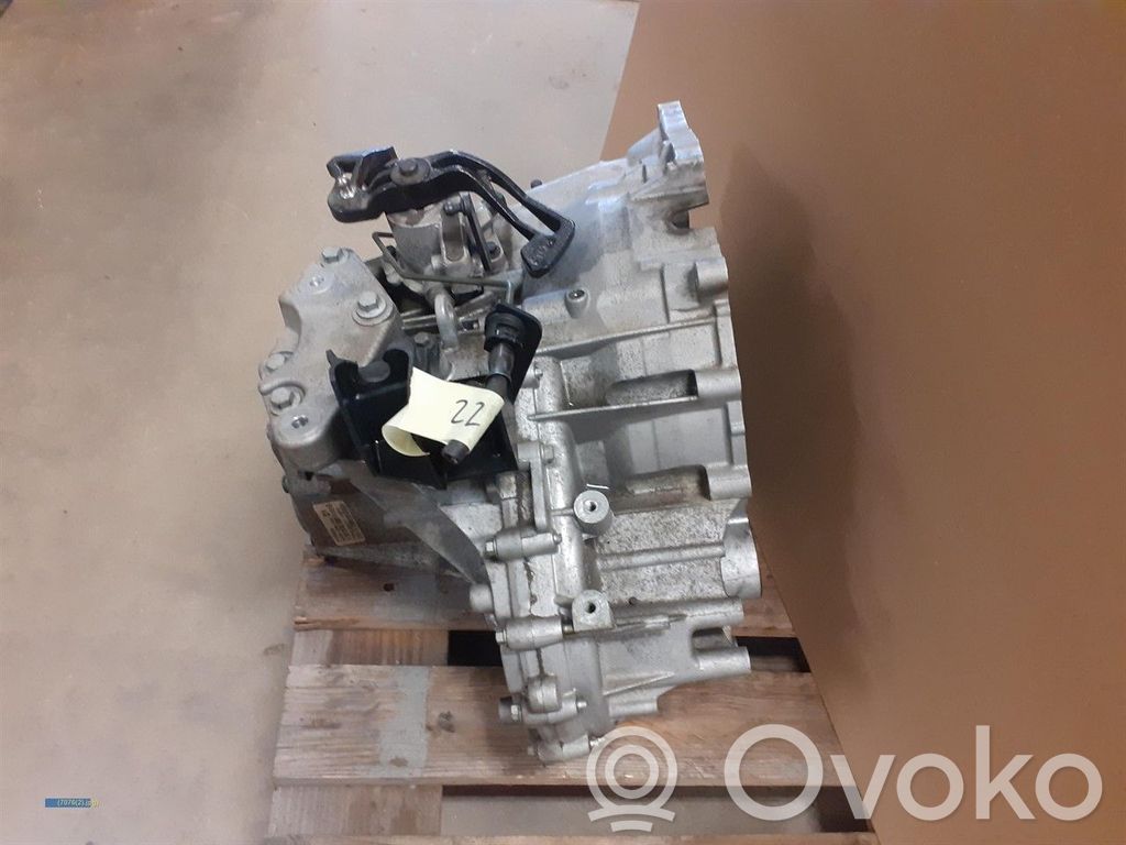 Volvo V40 Manualna 6-biegowa skrzynia biegów 