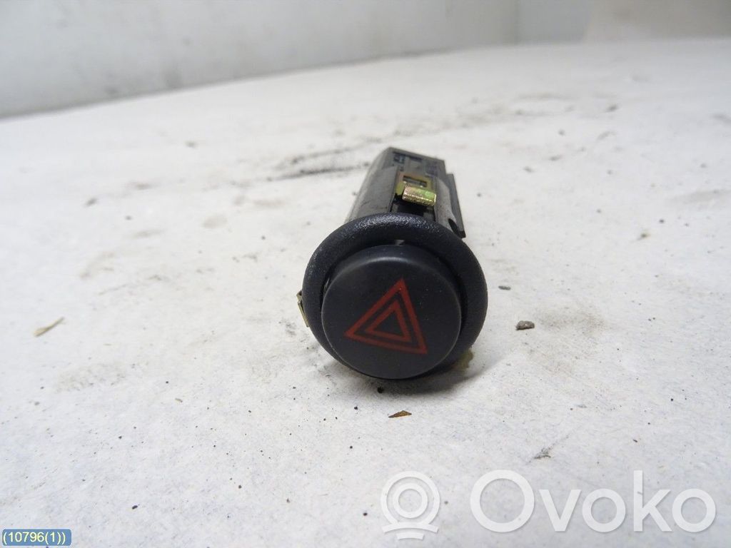 Hazard light switch   4109526