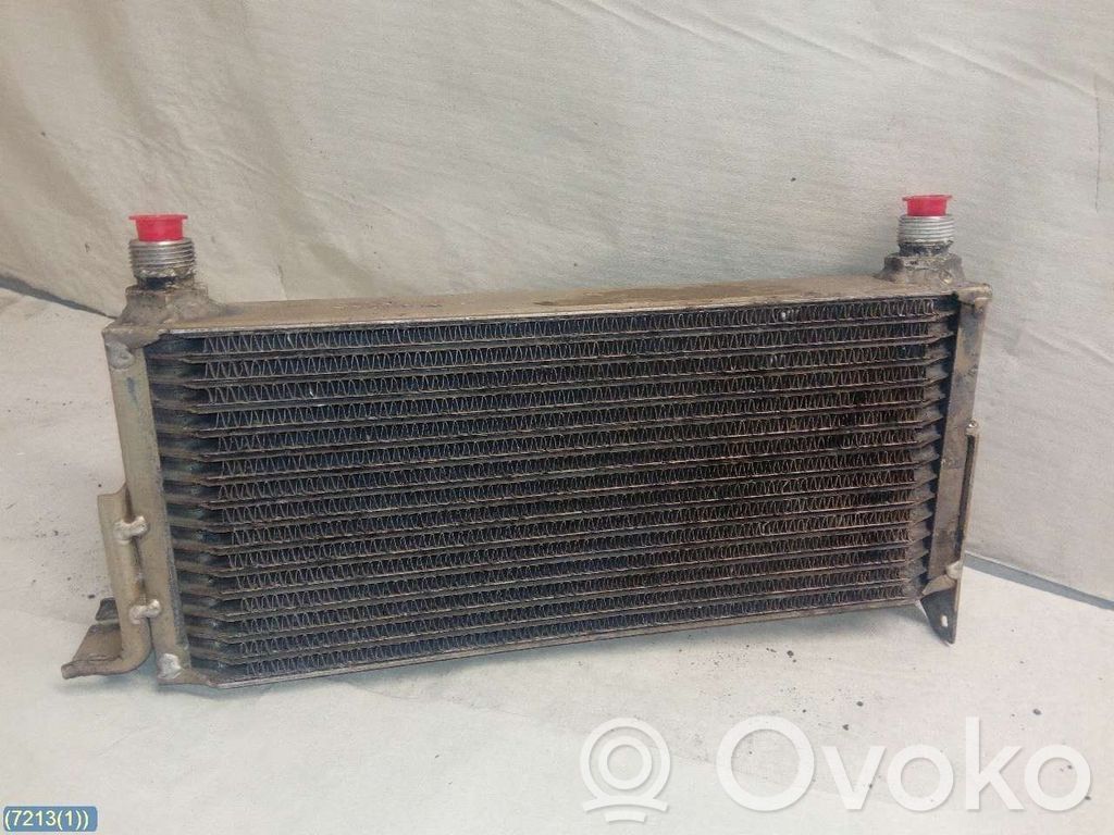 Engine oil radiator   7596018