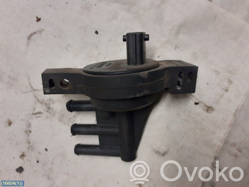 Vacuum valve   9175290
