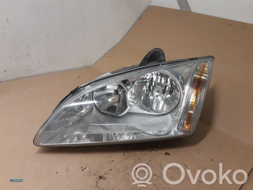 Ford Focus Headlight/headlamp 