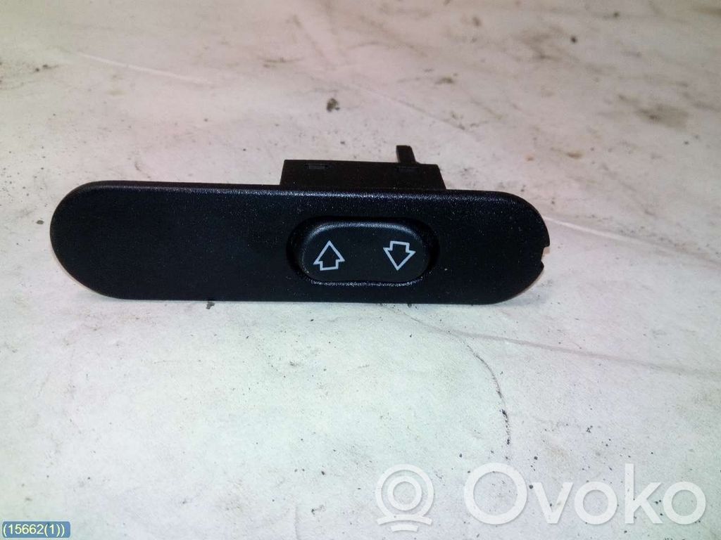 Electric window control switch   4519138,4519138