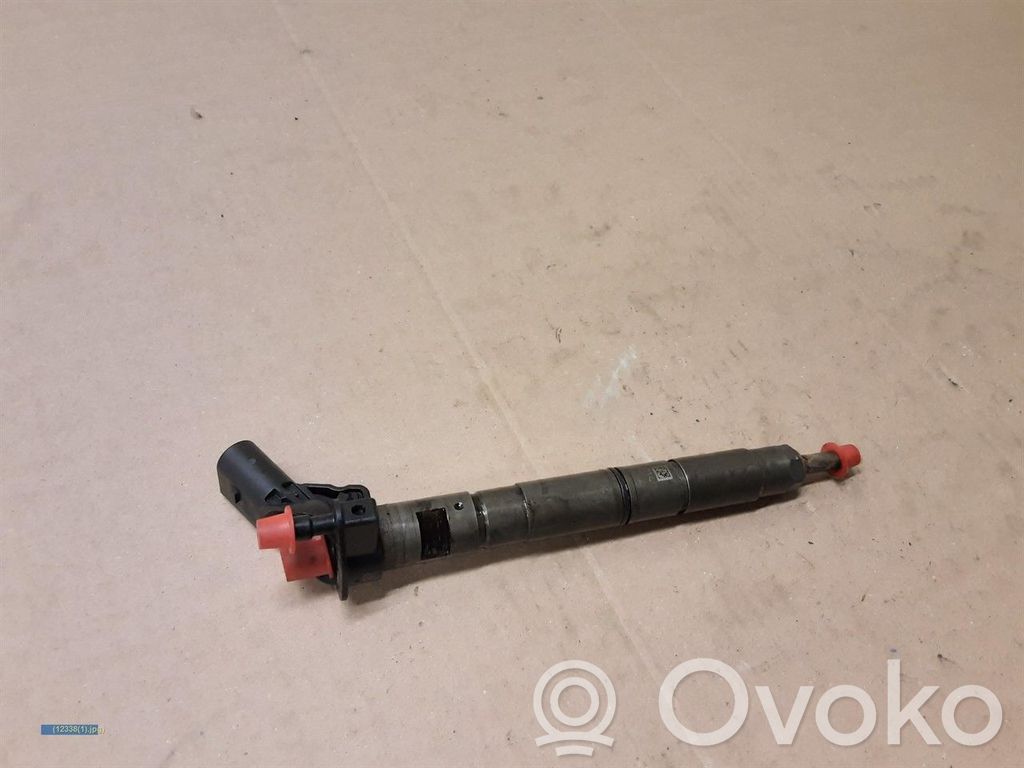 Inyector de combustible   057130277AK,057130277AK