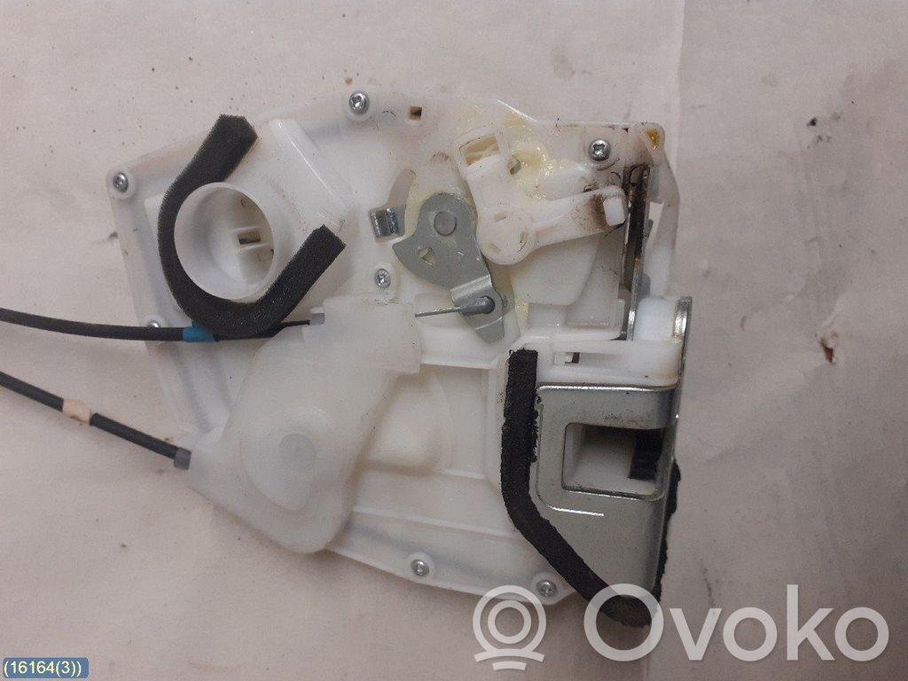 Suzuki Splash Zamek drzwi tylnych 
